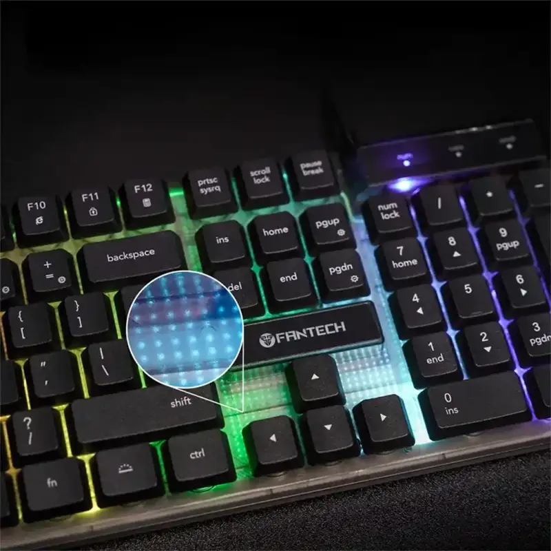  کیبورد گیمینگ کمبو 3 به 1 فنتک Fantech مدل P31 - Thumbnail 9